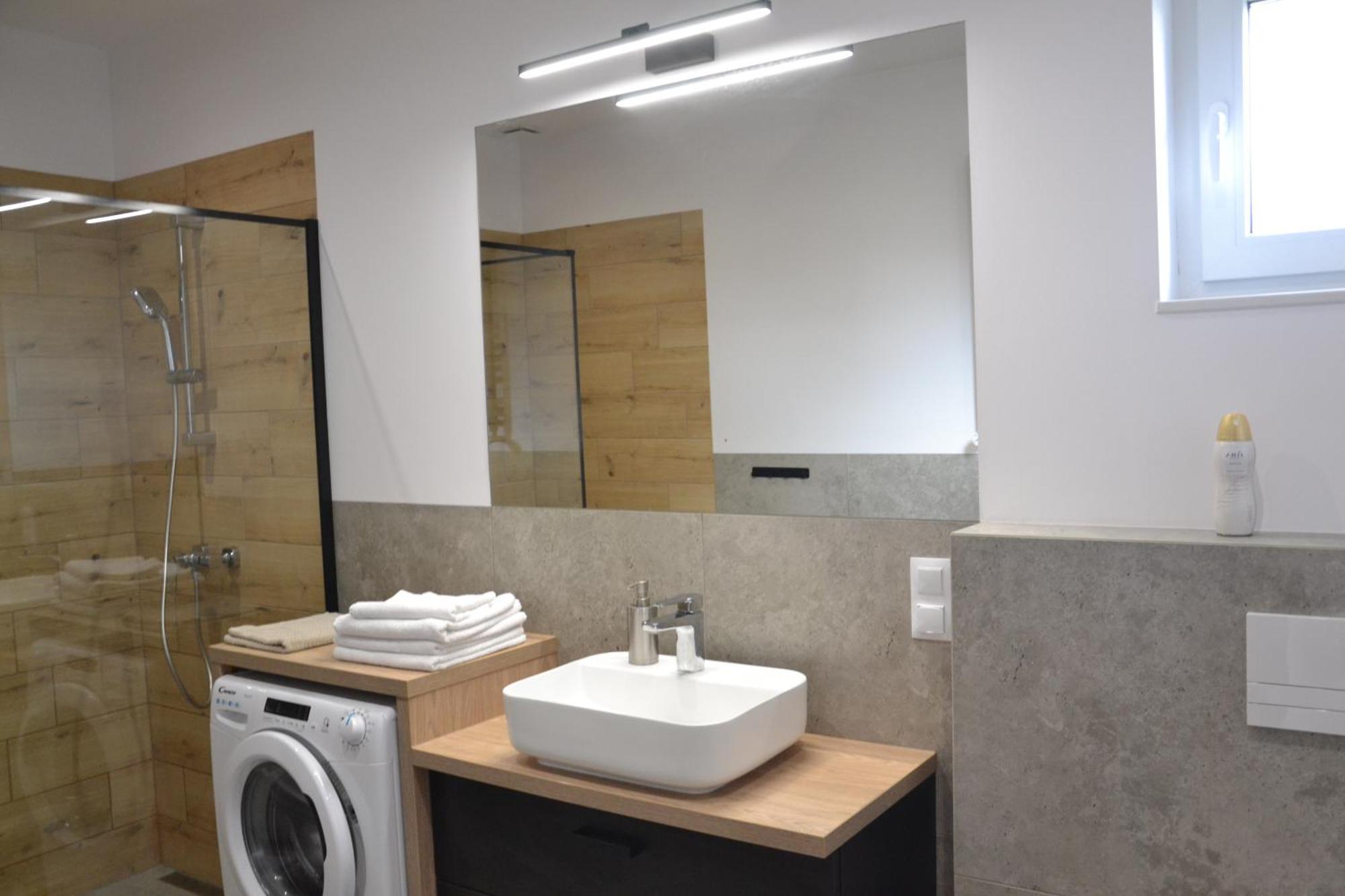 Apartamenty Na Ceglanej Oswiecim Luaran gambar